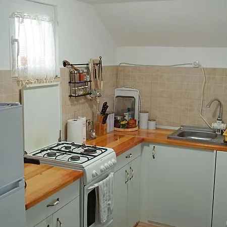 Csergo Kulcsoshaz Nyaraló *